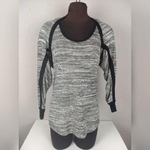 CAbi #3085 #3103 Horizontal Tank & Shrug - Picture 2 of 10